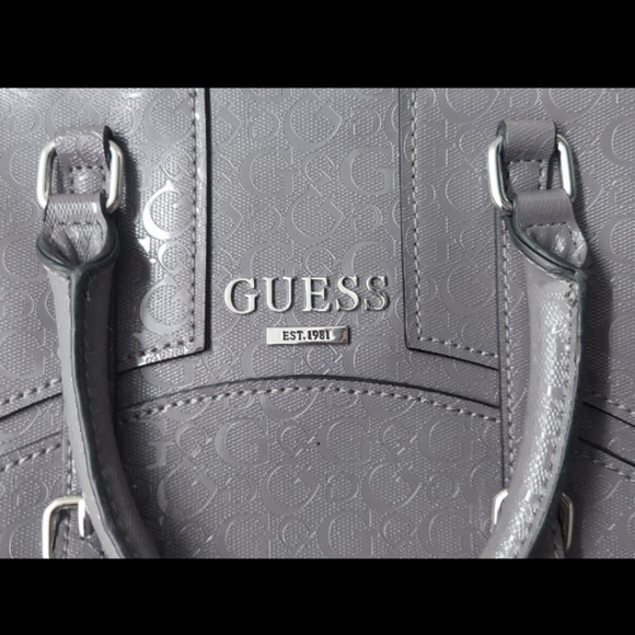 Guess Purse - Picture 2 of 10